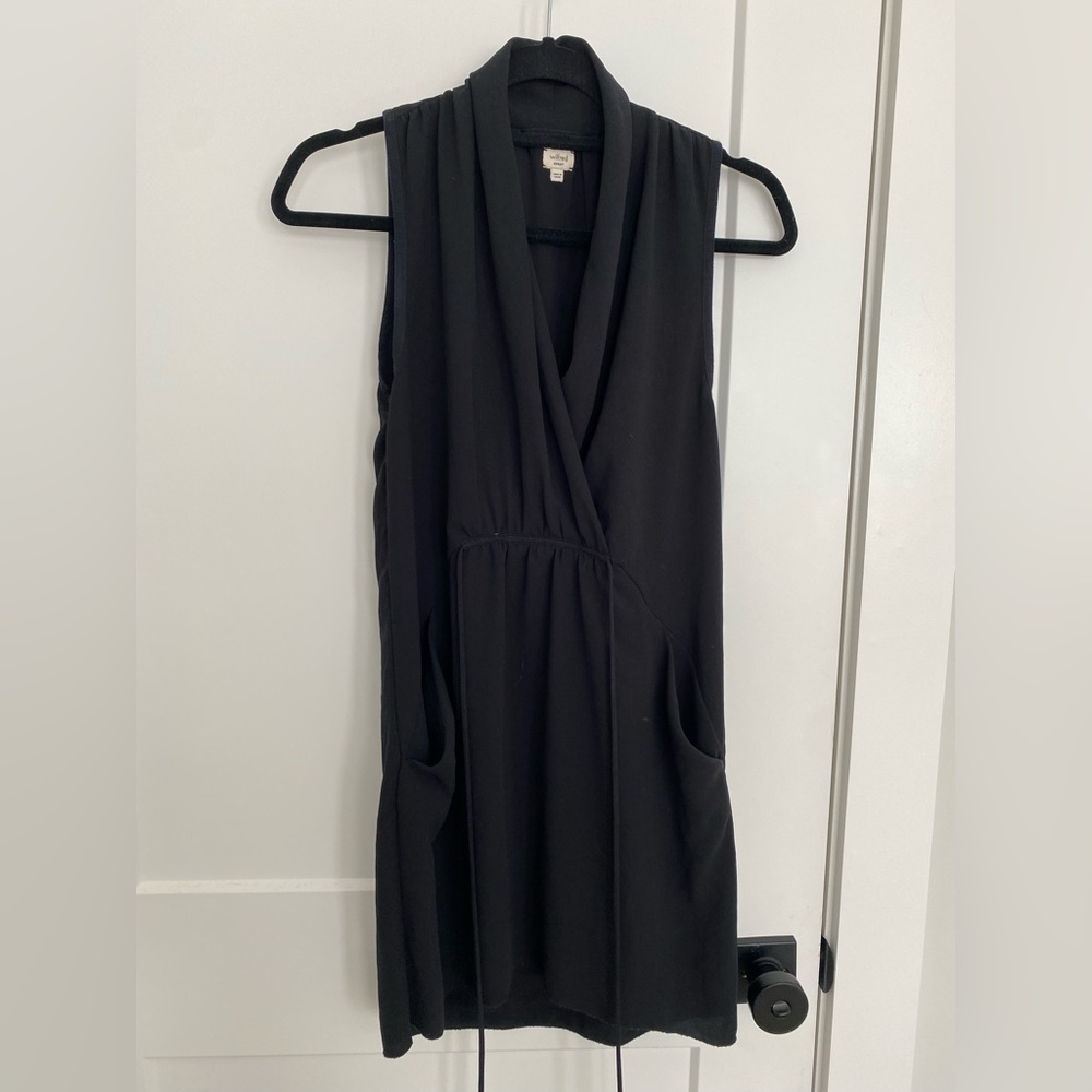 Aritzia Wilfred black dress size XS.